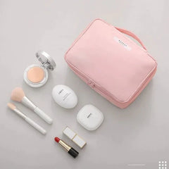 GRWG (Get Ready With Graussie) Make Up Bag